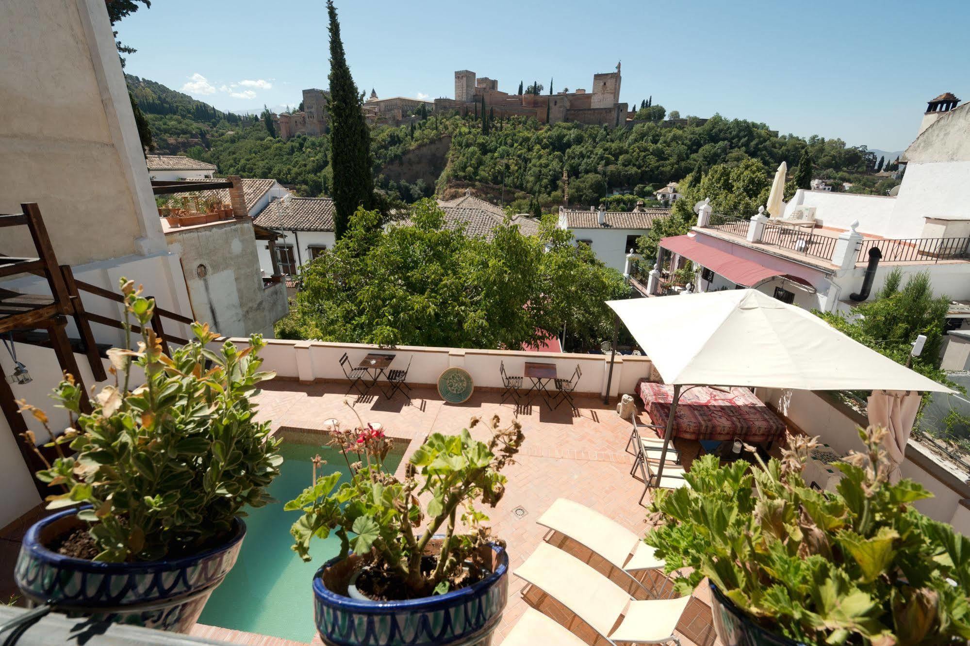Casa Bombo Bed & Breakfast Гранада Екстериор снимка