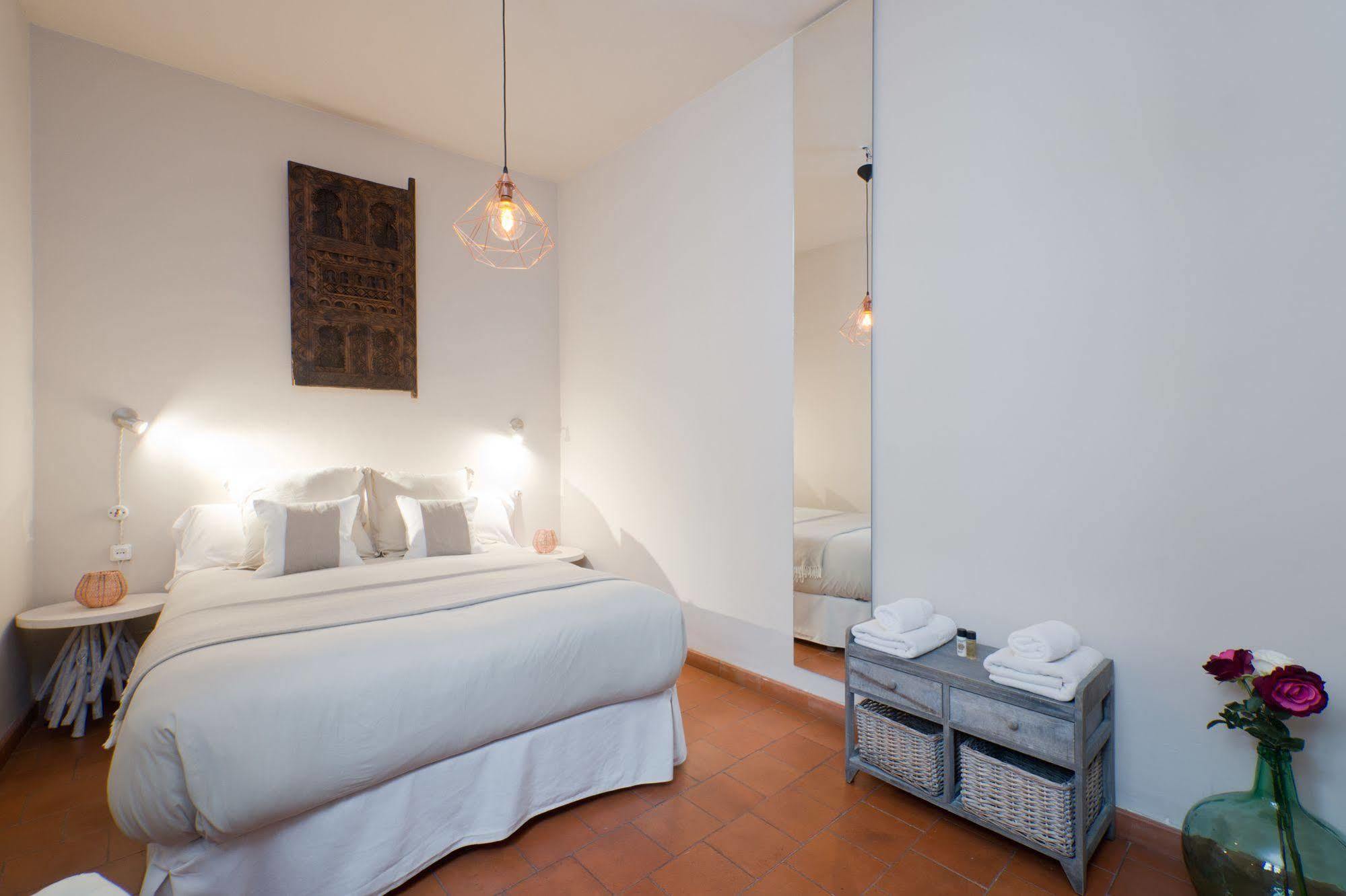 Casa Bombo Bed & Breakfast Гранада Екстериор снимка
